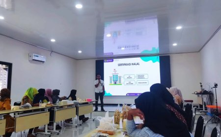 Pendamping Halal Center Cendekia Muslim berkolaborasi dengan YBM PLN dalam pembinaan UMKM